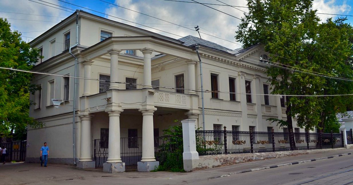 Сотрудники Приволжского филиала АУИПИК  провели субботник в усадьбе Рябининой