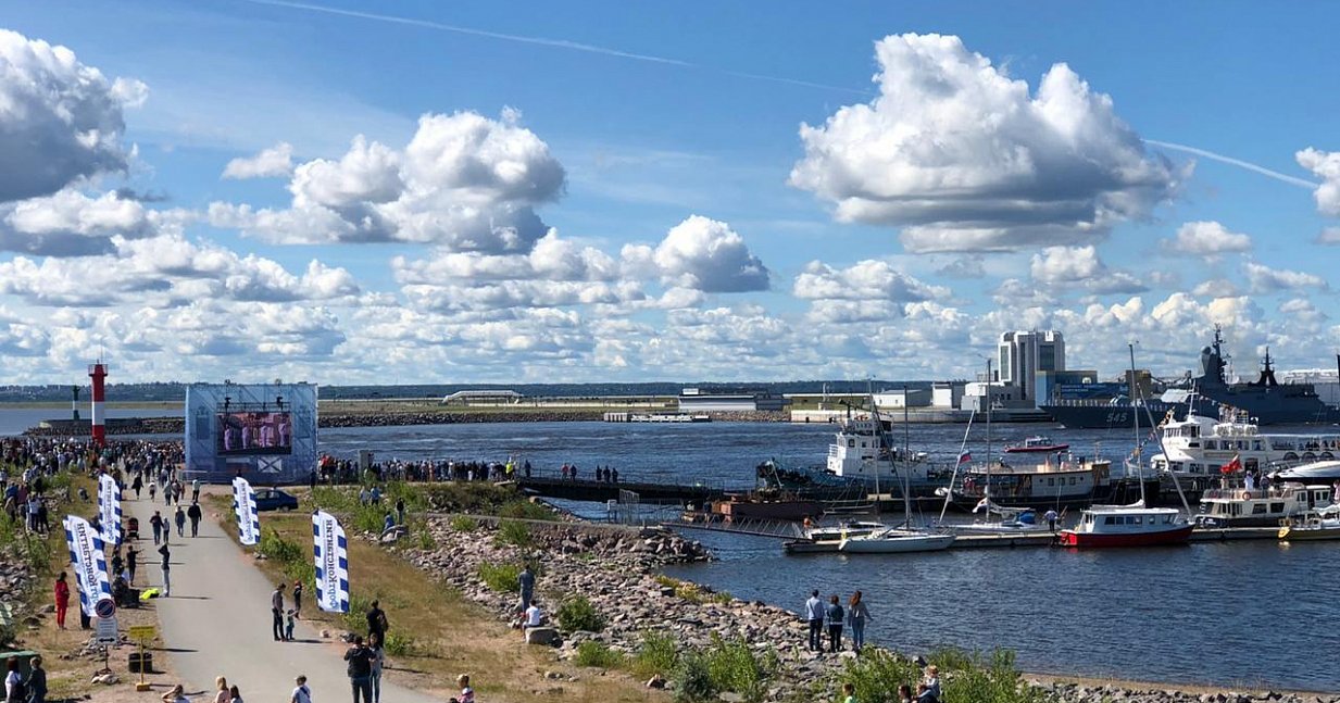Шесть тысяч зрителей  посетили форт Константин в Кронштадте во время проведения Главного военно-морского парада