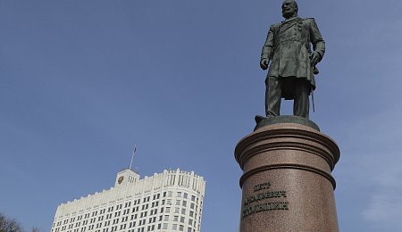 РУКОВОДИТЕЛЬ ФГБУК АУИПИК АЛЕКСЕЙ МЕНЬШОВ ПРИНЯЛ УЧАСТИЕ В ВОЗЛОЖЕНИИ ЦВЕТОВ К ПАМЯТНИКУ ПЕТРУ СТОЛЫПИНУ