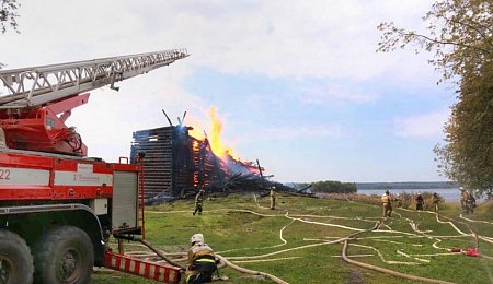 Воссоздание сгоревшей церкви XVIII века в Карелии обойдется в 80 млн рублей