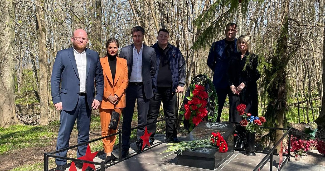 ПАМЯТЬ НА ВЕКА ВОИНАМ СОВЕТСКОЙ АРМИИ