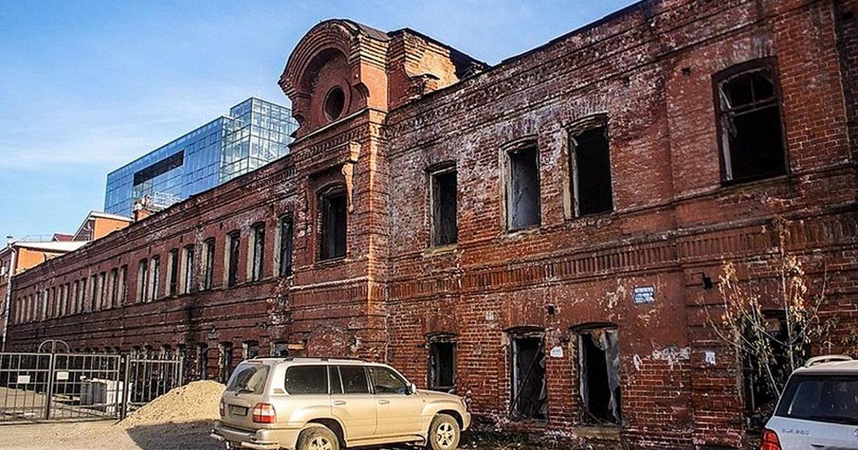 29 сентября на объекте культурного наследия «Амурское подворье» и его прилегающей территории были проведены мероприятия в рамках акции «Фасадник»